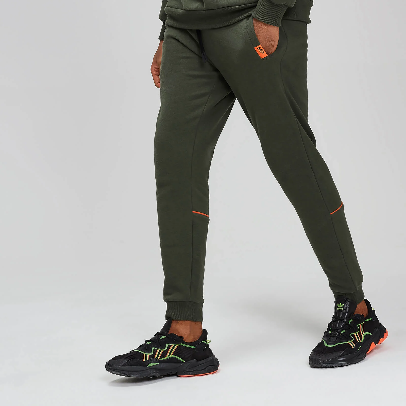 Pantaloni da corsa Rest Day con piping - Verde militare - XS Immagine 1