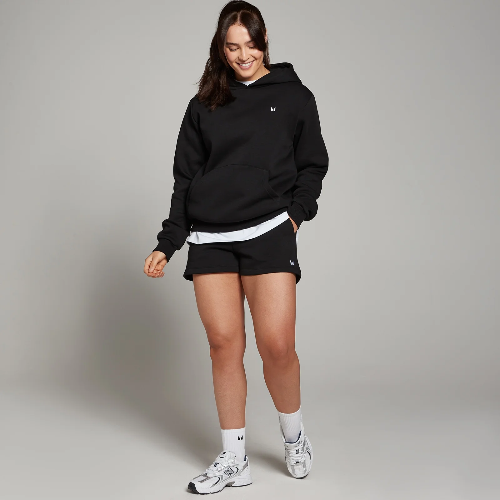 Felpa New Era Multi Flame nera e bianca | AW LAB Felpa New Era Multi Flame nera e bianca | AW LAB