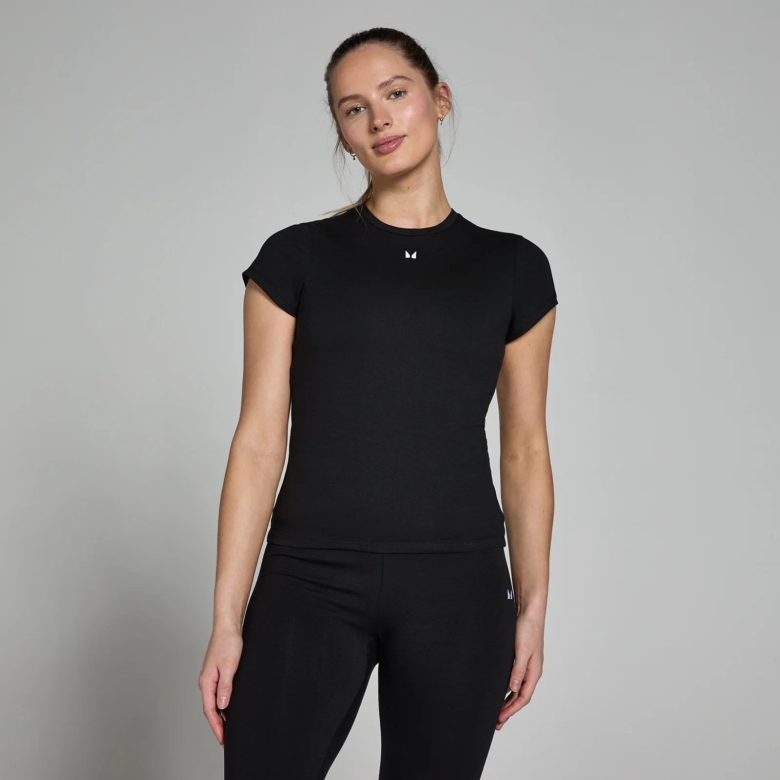 T-shirt a maniche corte aderente MP Basics da donna - Nera - XXS Immagine 1