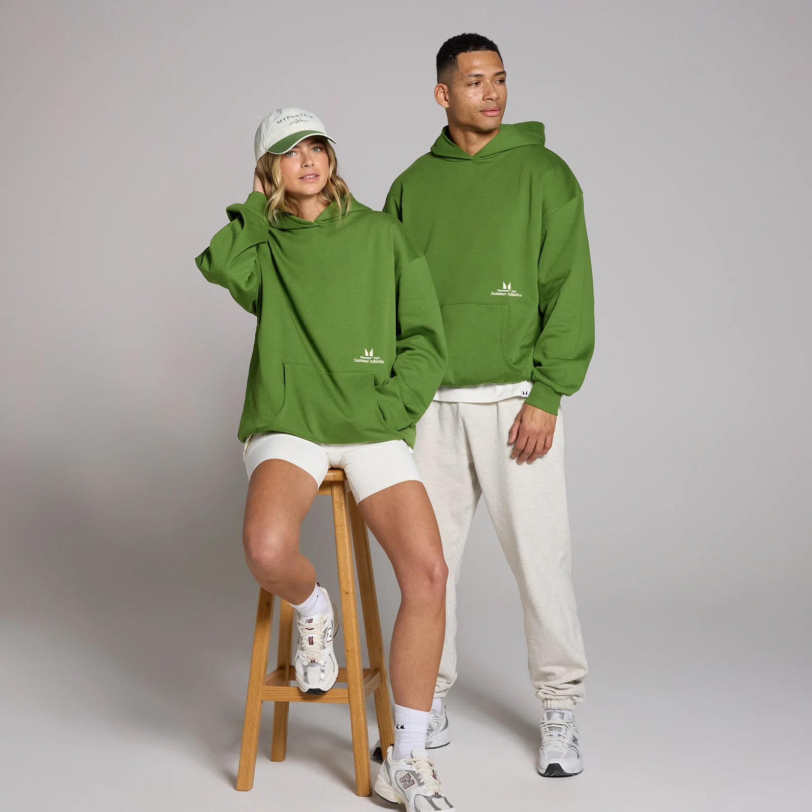 Felpa con cappuccio verde e nera da uomo con zip Kappa | PittaRosso Felpa con cappuccio verde e nera da uomo con zip Kappa | PittaRosso