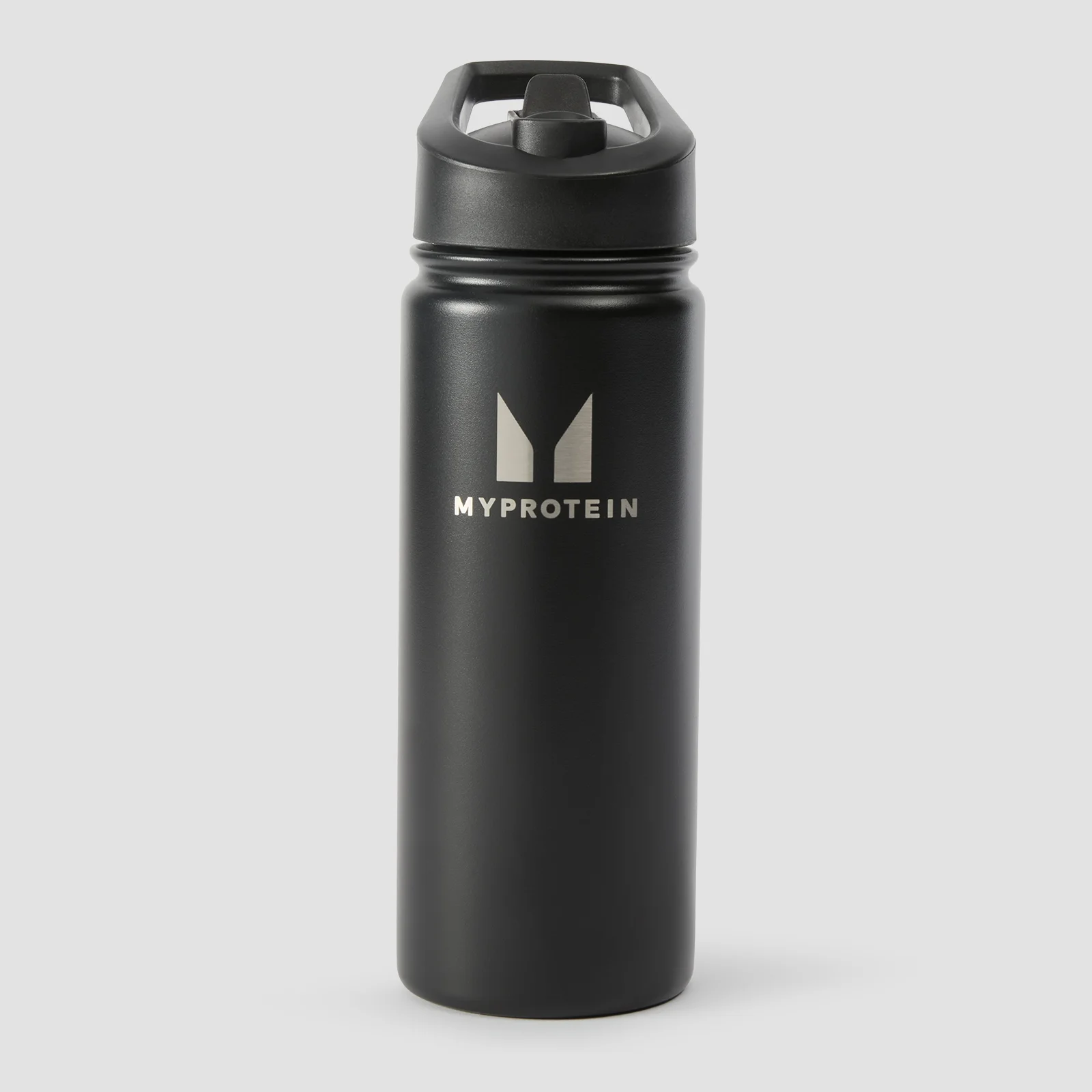 Borraccia in metallo riciclato con cannuccia a scatto Myprotein da 500 ml - Nero Immagine 1