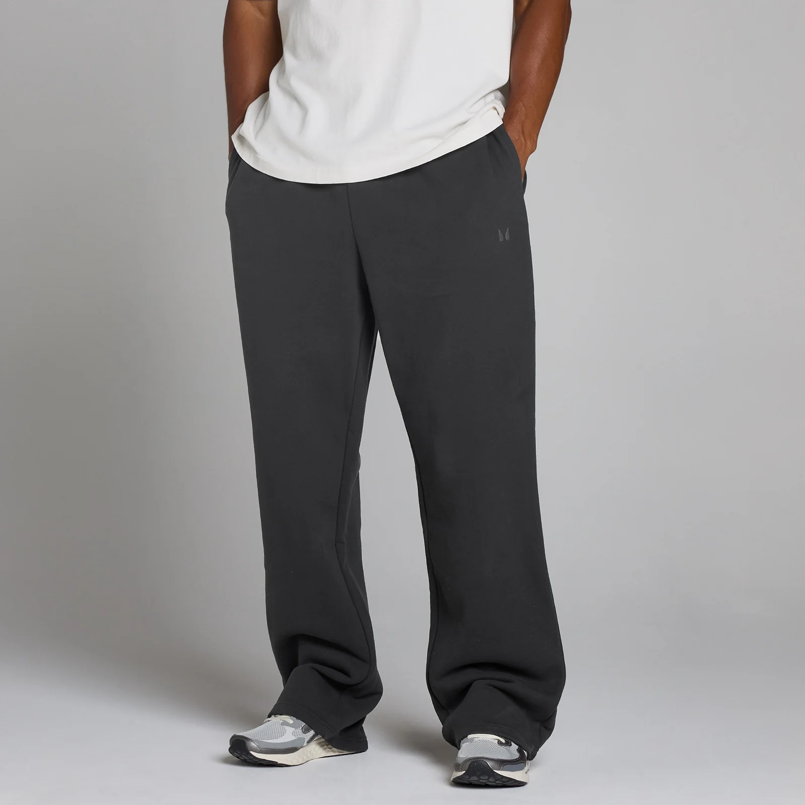 Joggers oversize a gamba dritta in tessuto loopback MP uomo - Nero slavato - M Immagine 1