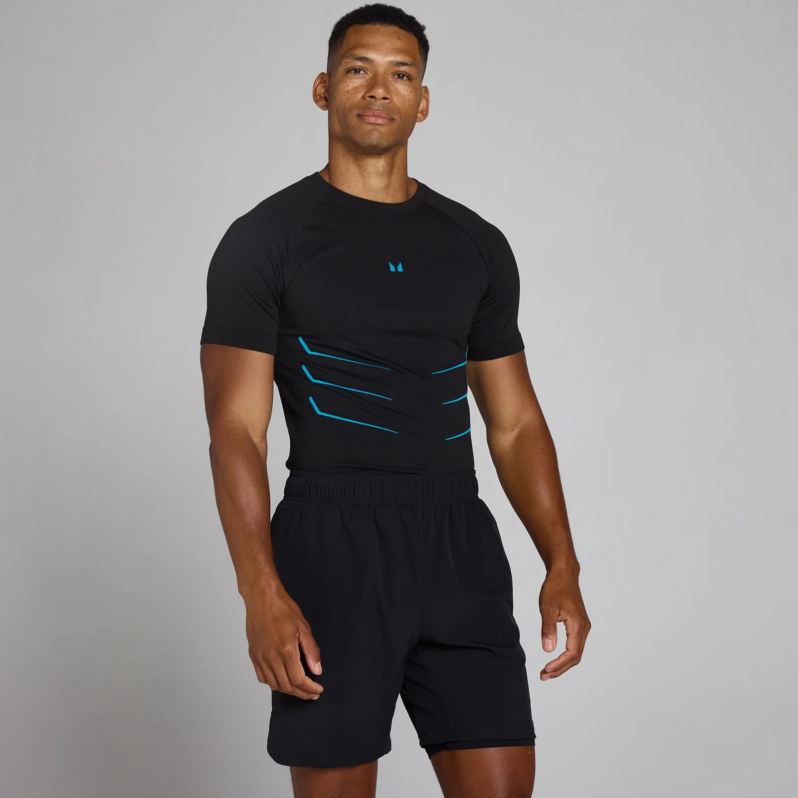 T-shirt Lift senza cuciture vestibilità aderente - Nero slavato/Blu elettrico - M Immagine 1